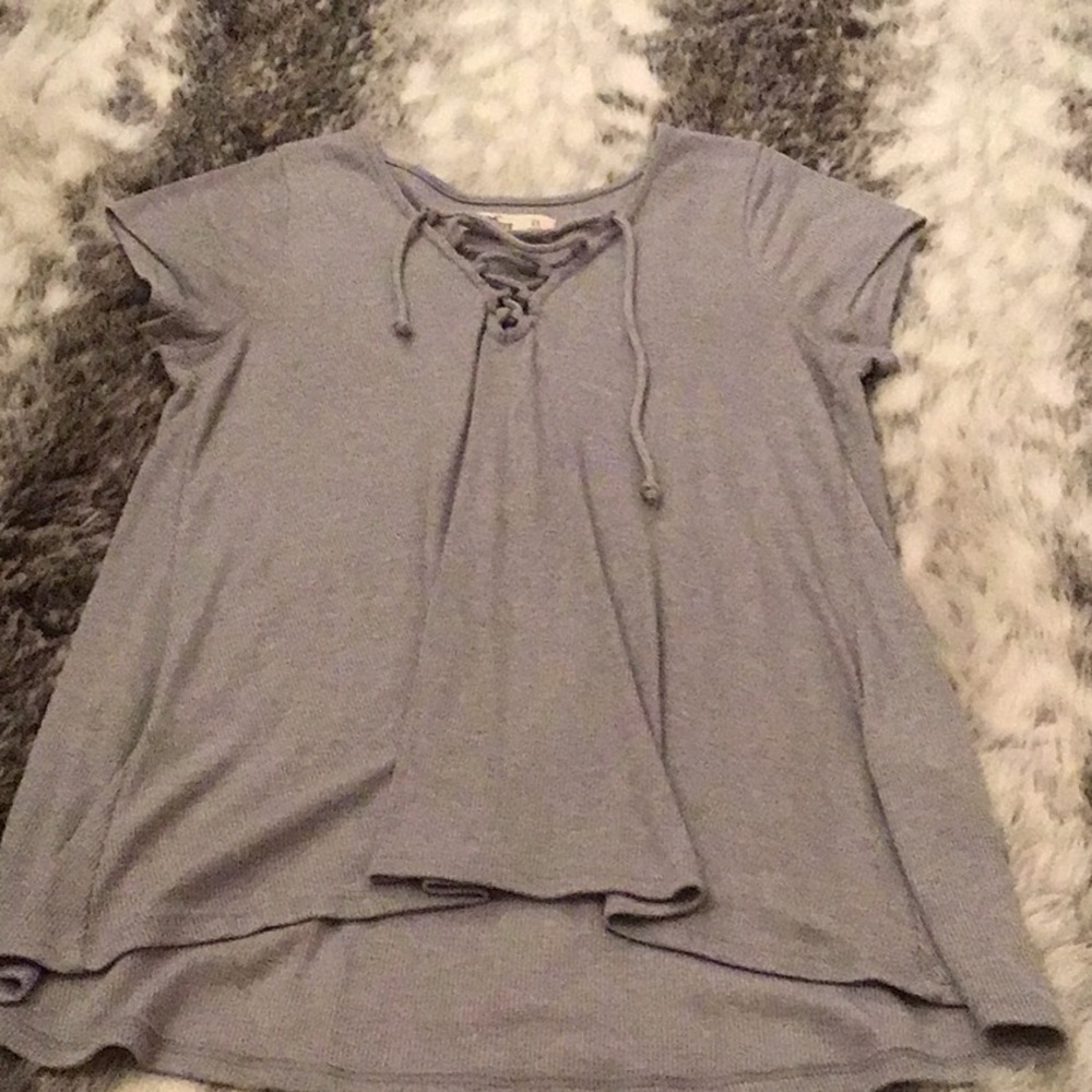 Hollister top!